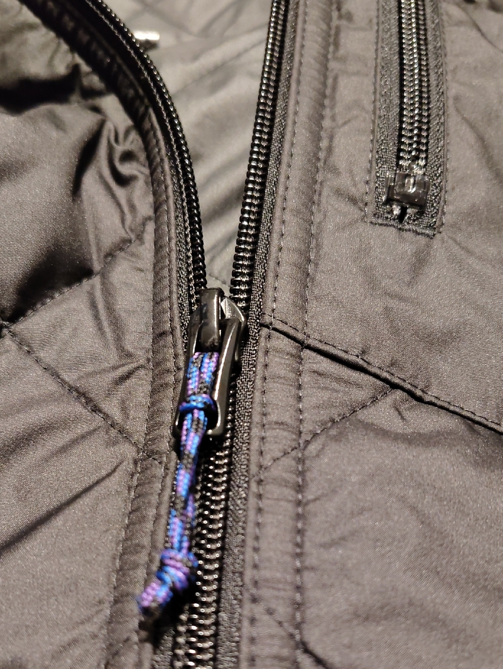 New Patagonia Diamond Quilted Bomber Hoody Light Packable Pretty Water Proof - Picture 5 of 11